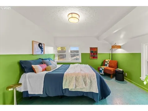 9707 N Van Houten Avenue Portland OR 97203