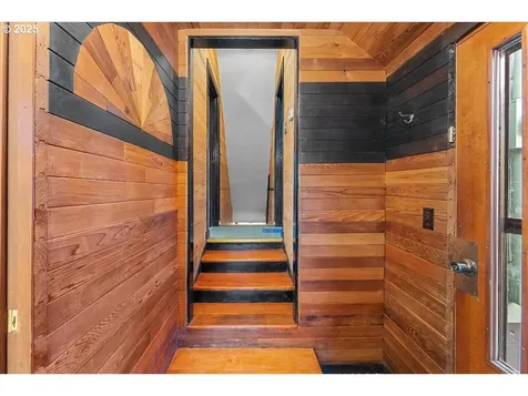 9707 N Van Houten Avenue Portland OR 97203