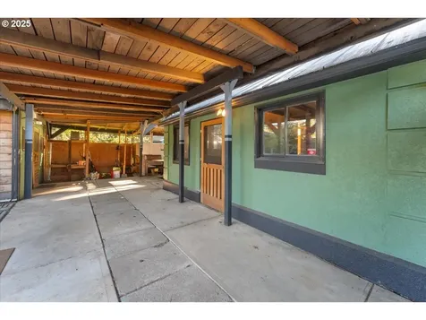 9707 N Van Houten Avenue Portland OR 97203