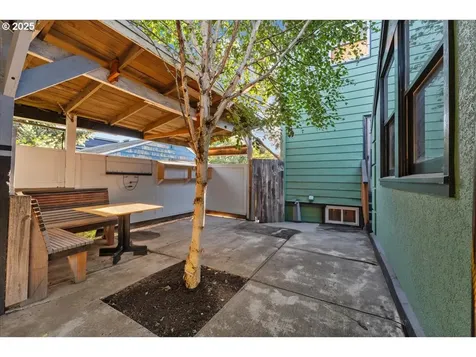 9707 N Van Houten Avenue Portland OR 97203