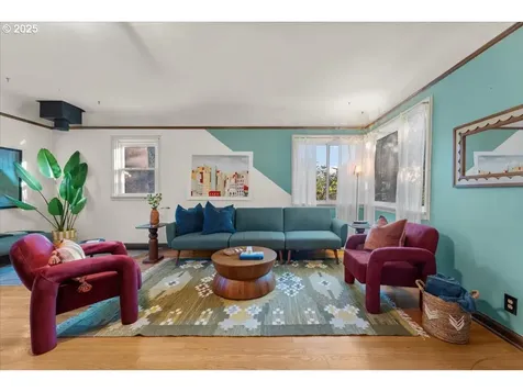 9707 N Van Houten Avenue Portland OR 97203