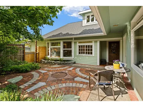 2375 Madison Street Eugene OR 97405