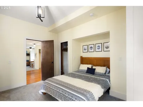 2375 Madison Street Eugene OR 97405