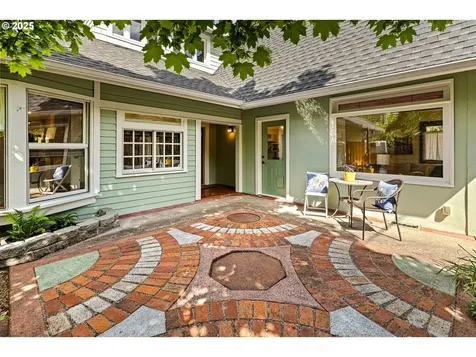 2375 Madison Street Eugene OR 97405