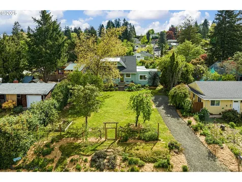 2375 Madison Street Eugene OR 97405