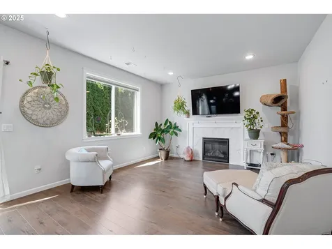 1005 S Nectarine Street Cornelius OR 97113