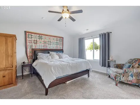 1005 S Nectarine Street Cornelius OR 97113