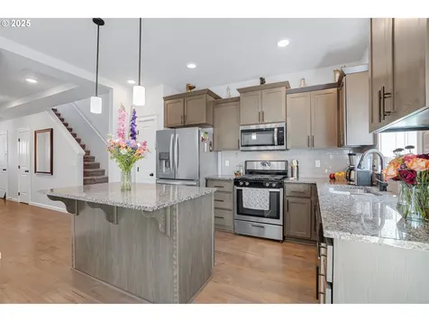 1005 S Nectarine Street Cornelius OR 97113