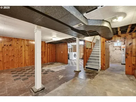7737 SE 17th Avenue Portland OR 97202