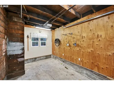 7737 SE 17th Avenue Portland OR 97202