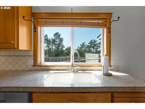 88644 Highway 101 Gearhart OR 97138