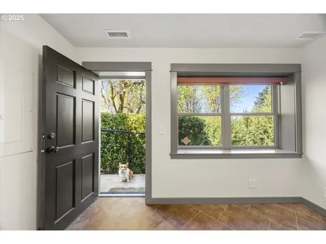 3327 SW Heather Lane Portland OR 97201