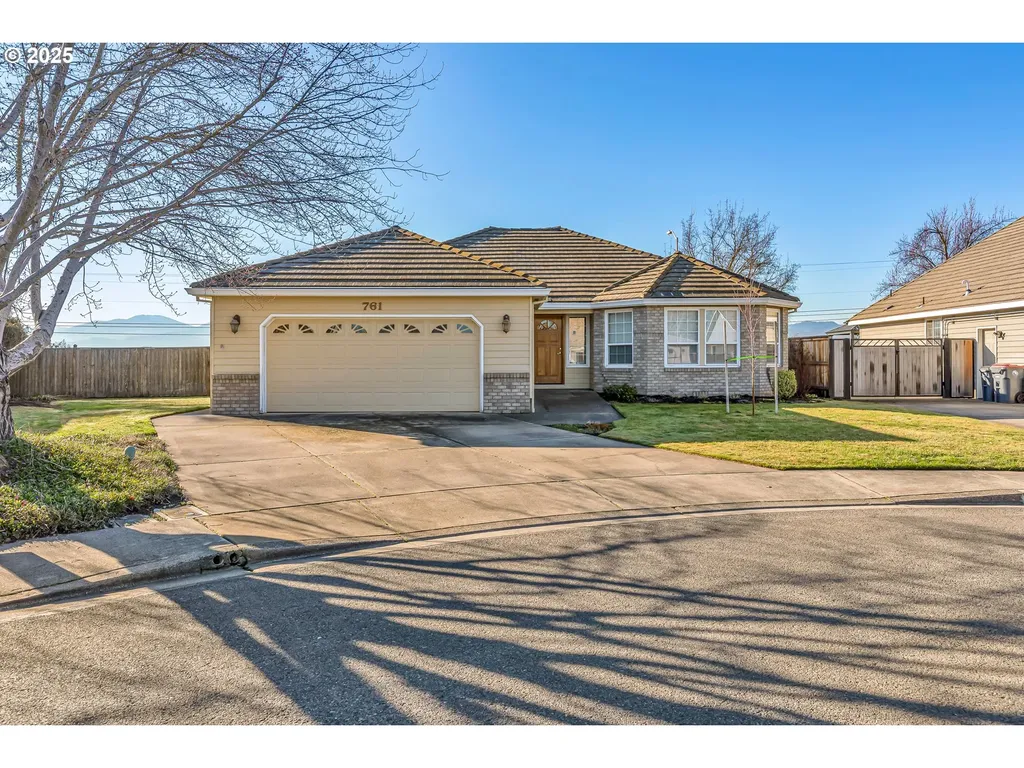 761 Madison Court Central Point OR 97502