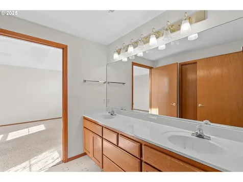 761 Madison Court Central Point OR 97502