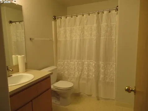 8347 NE 54th Street Vancouver WA 98662