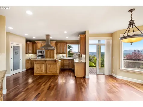 1735 NW 40th Avenue Camas WA 98607
