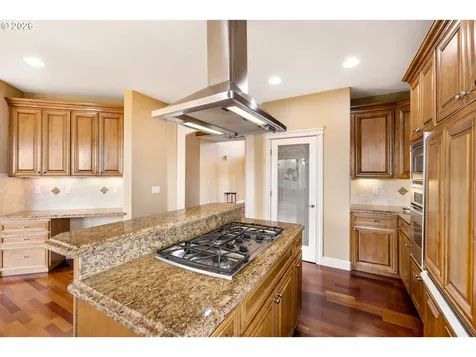 1735 NW 40th Avenue Camas WA 98607