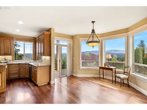 1735 NW 40th Avenue Camas WA 98607