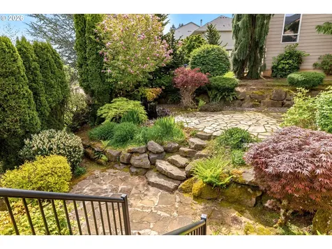 1735 NW 40th Avenue Camas WA 98607