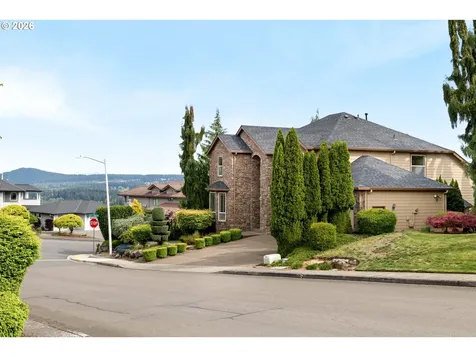 1735 NW 40th Avenue Camas WA 98607