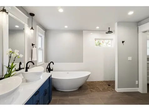710 W 11th Avenue Eugene OR 97402