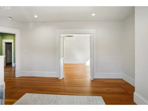 710 W 11th Avenue Eugene OR 97402