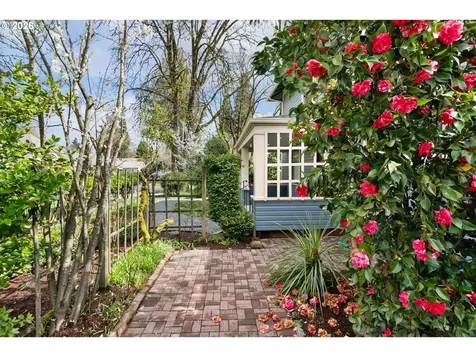 710 W 11th Avenue Eugene OR 97402