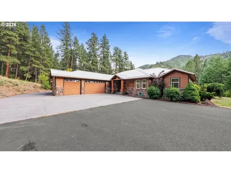 1135 N Touchet Dayton WA 99328