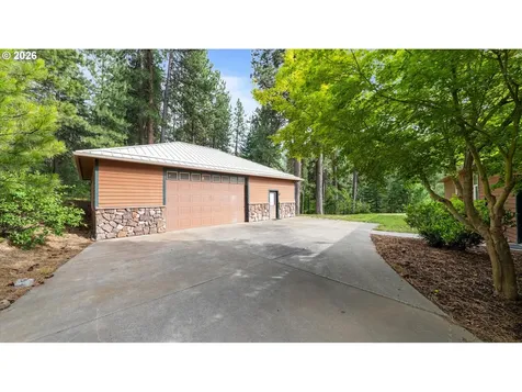 1135 N Touchet Dayton WA 99328