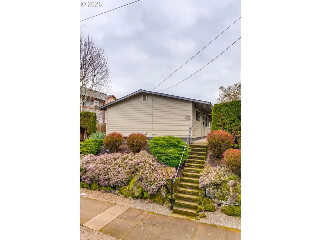 3954 N Borthwick Avenue Portland OR 97227
