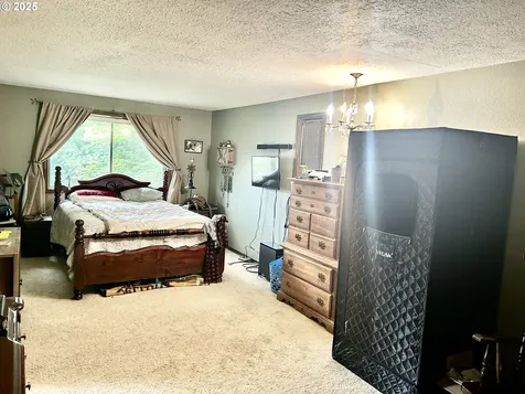 965 NE 22nd Court Gresham OR 97030