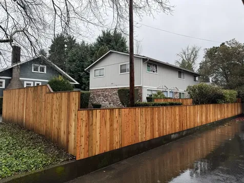 1822 SE Ash Street Portland OR 97214
