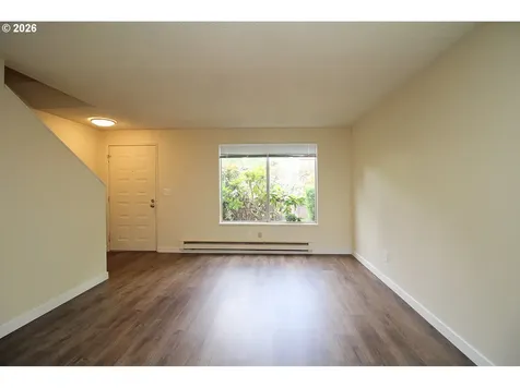 1822 SE Ash Street Portland OR 97214