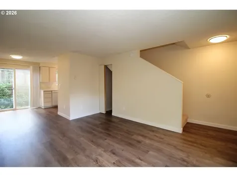 1822 SE Ash Street Portland OR 97214
