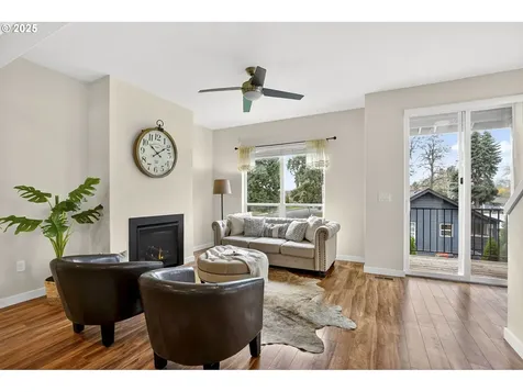 464 NE 3rd Avenue Canby OR 97013