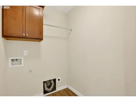 464 NE 3rd Avenue Canby OR 97013