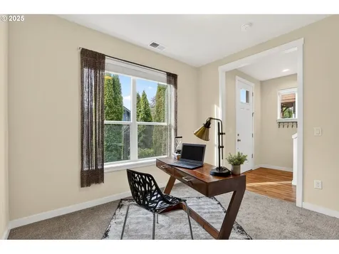 464 NE 3rd Avenue Canby OR 97013