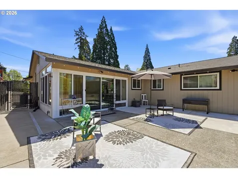 5095 SE Roethe Road Milwaukie OR 97267