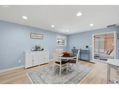 5095 SE Roethe Road Milwaukie OR 97267