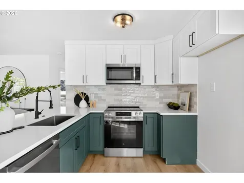 4915 NE 79th Avenue Portland OR 97218