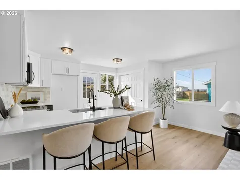 4915 NE 79th Avenue Portland OR 97218