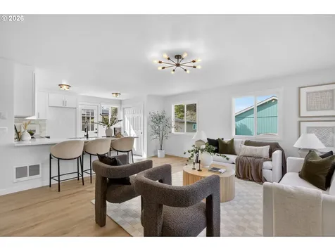 4915 NE 79th Avenue Portland OR 97218
