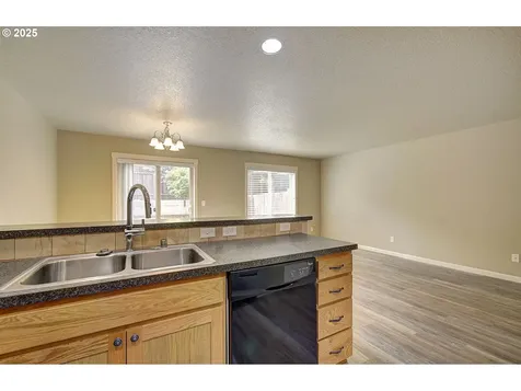 9513 NE 73rd Street Vancouver WA 98662