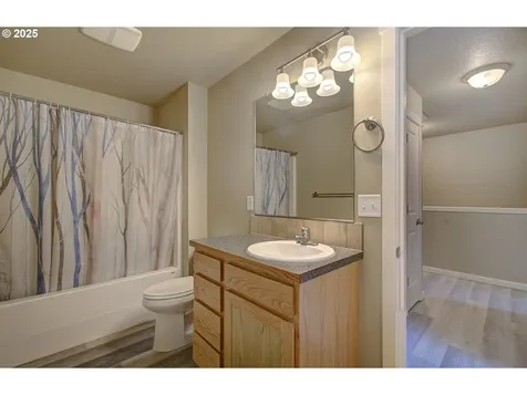 9513 NE 73rd Street Vancouver WA 98662