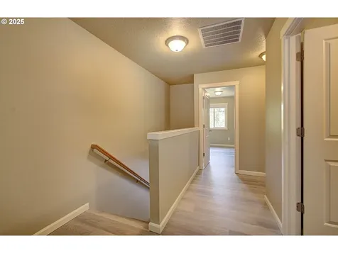9513 NE 73rd Street Vancouver WA 98662