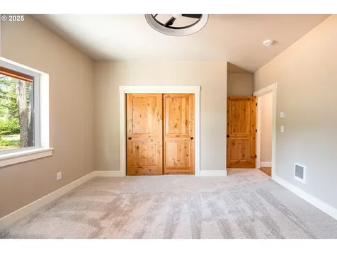 91632 Fir Lane Mckenzie Bridge OR 97413