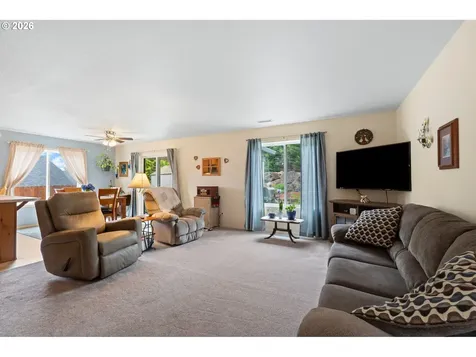 628 Stone View Way Kalama WA 98625