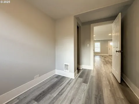 318 Willamette Street Oregon City OR 97045