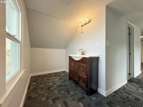 318 Willamette Street Oregon City OR 97045