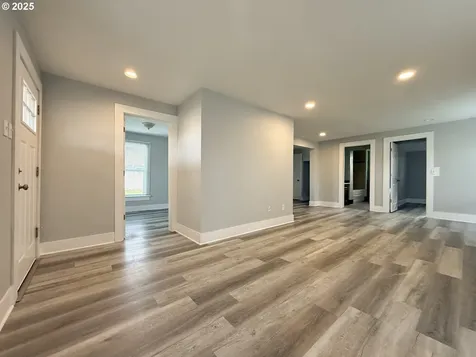 318 Willamette Street Oregon City OR 97045